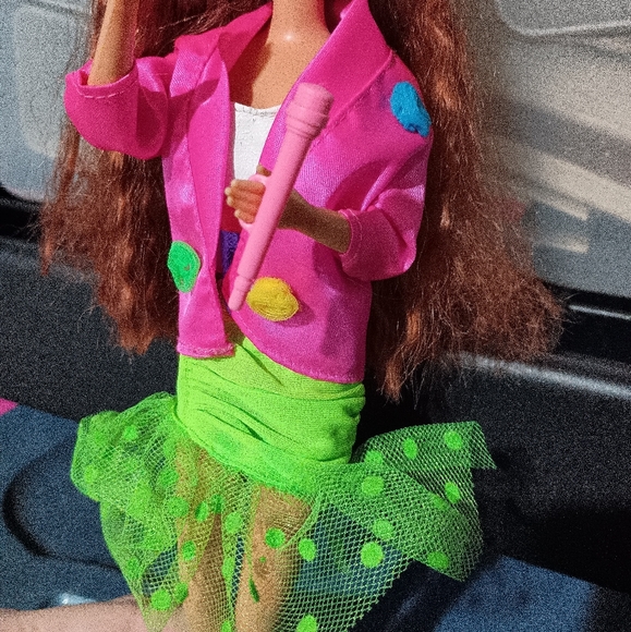 Dance Club "Kayla" Midge Barbie out of box - Picture 6 of 10
